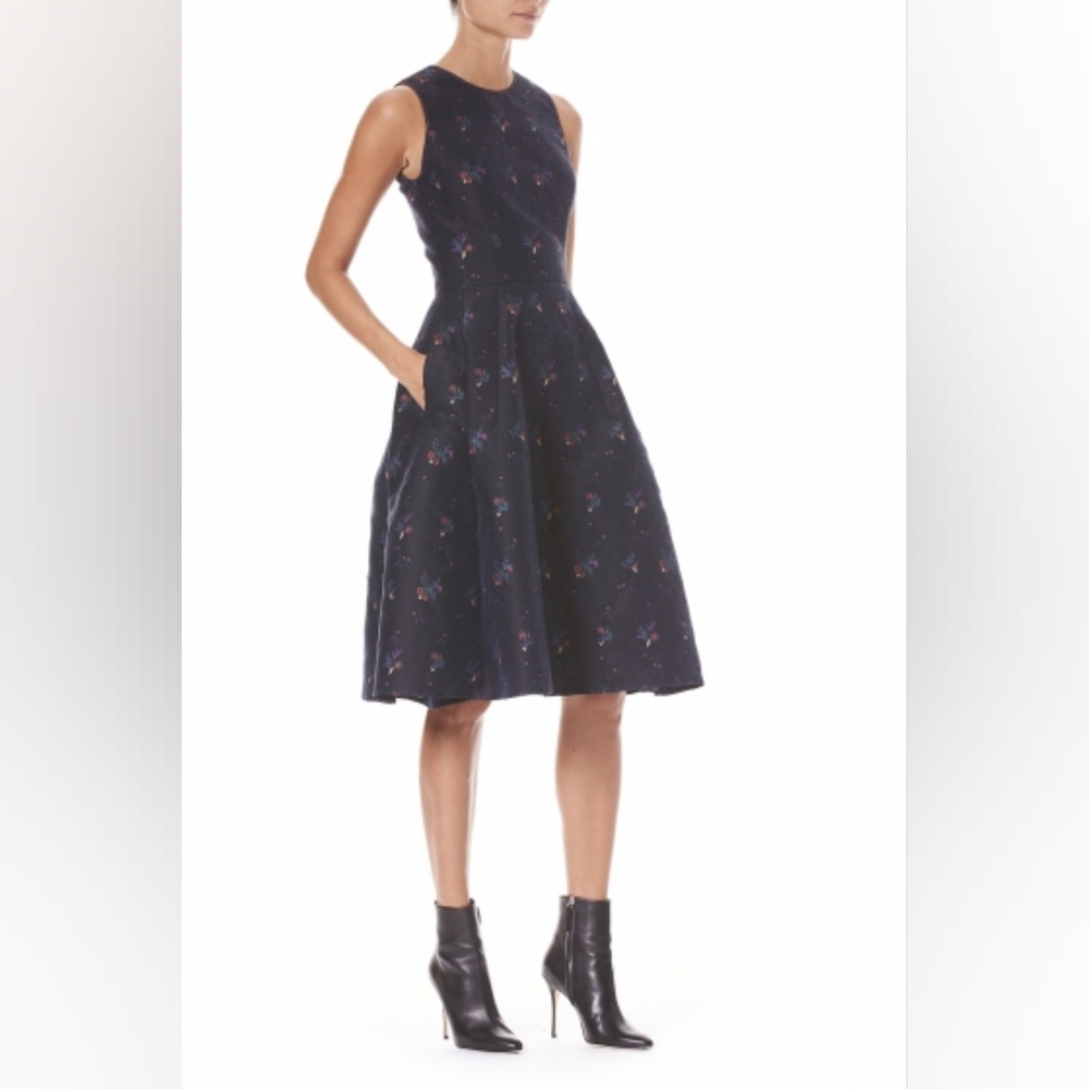CAROLINA HERRERA Floral Print Midi Length Dress.